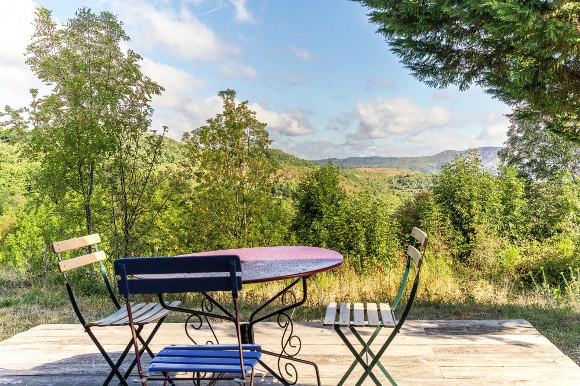 Le Travers Ajoux - Camping Gite Evenement Zewnętrze zdjęcie